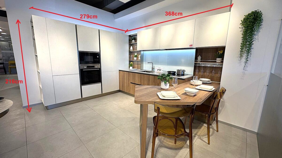 Offerta cucina per rinnovo mostra: Modello Start Time J di Veneta Cucine